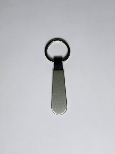 Siyah Metal Anahtarlık